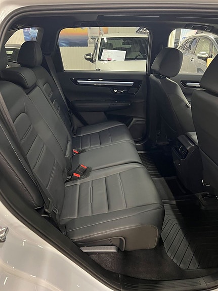 Honda CR-V 9 of 21