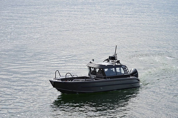 Arronet 23,5 Surprise Work med Suzuki DF-200 APX. Inkommande