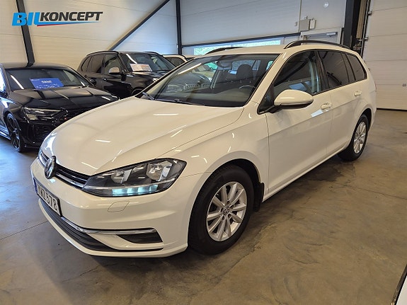Volkswagen Golf VII 2 of 19