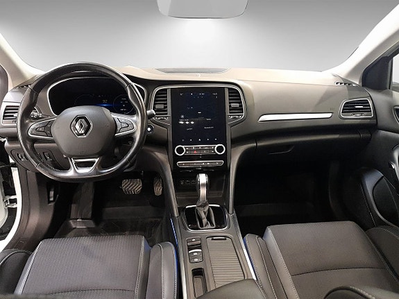 Renault Megane E-Tech 5 of 5