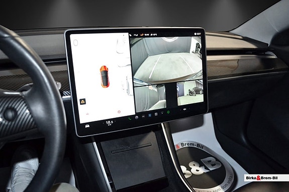 Tesla Model 3 12 of 18