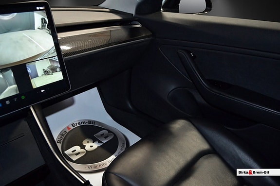 Tesla Model 3 13 of 18