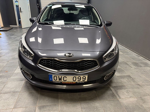 Kia Ceed 3 of 10