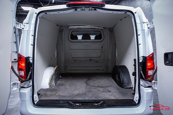 Mercedes-Benz Vito 119 18 of 27