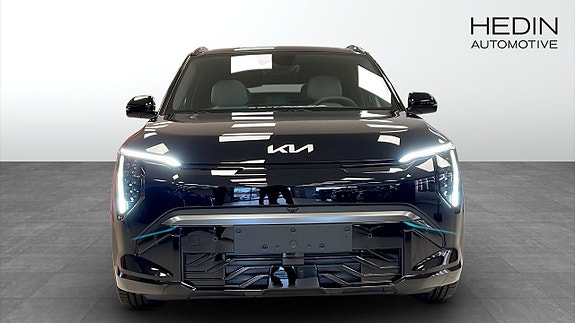 Kia EV3 2 of 5
