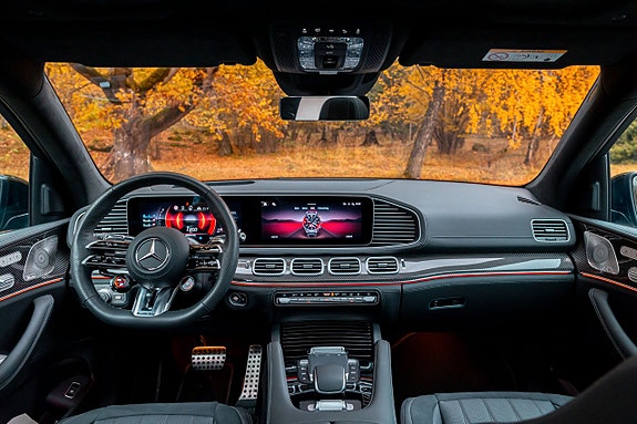 Mercedes-Benz GLE63 3 of 5