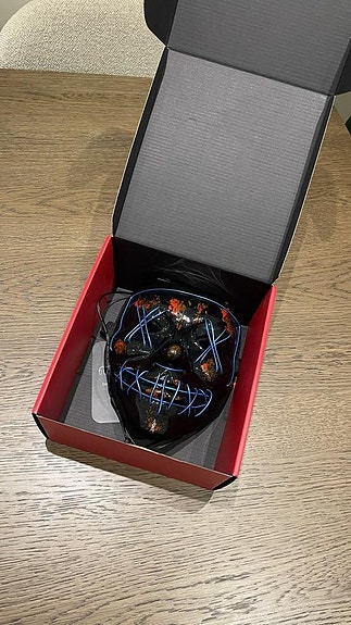 Product image 1 of 2