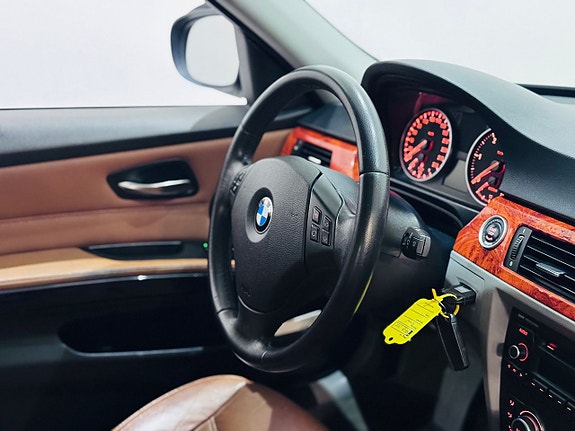 BMW 320 4 of 15