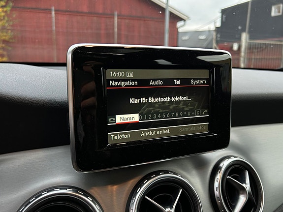 Mercedes-Benz GLA220 21 of 27
