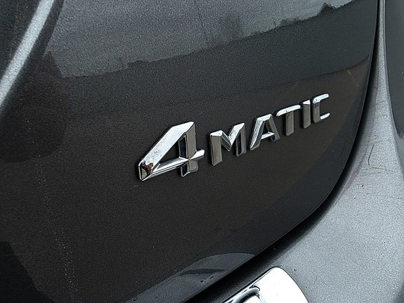 Mercedes-Benz GLA220 22 of 27