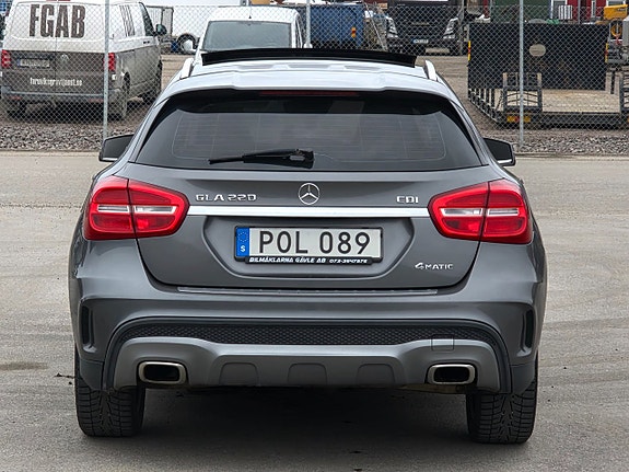 Mercedes-Benz GLA220 6 of 27