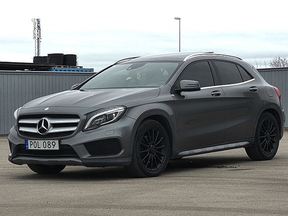Mercedes-Benz GLA220