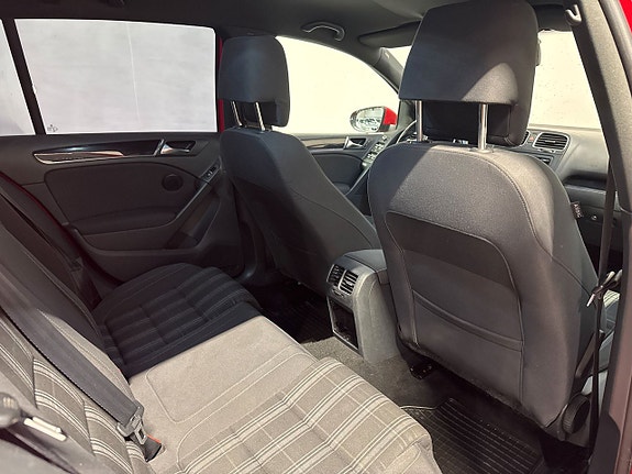 Volkswagen Golf VI 16 of 17