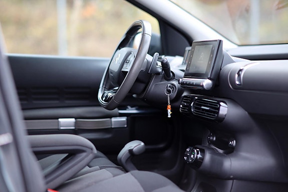 Citroen C4 Cactus 6 of 15