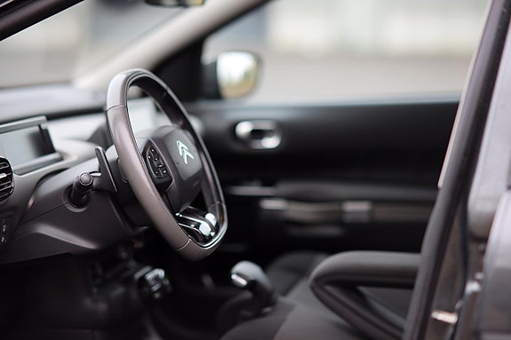 Citroen C4 Cactus 8 of 15