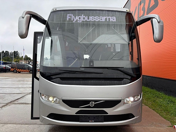 Volvo B8R 9700 H 6x2*4 2 of 24