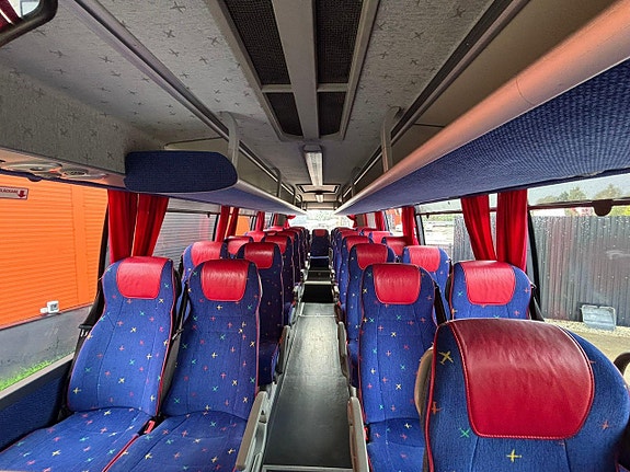 Volvo B8R 9700 H 6x2*4 19 of 24