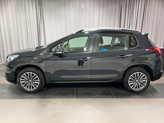 Peugeot 2008 2 of 5