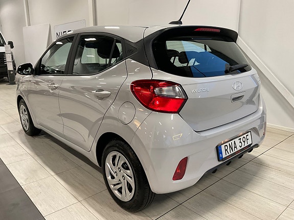Hyundai i10 6 of 14
