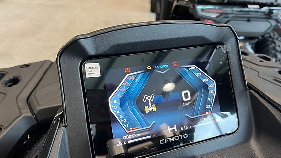 CFMOTO 850 Touring Black Edition 2026 7 of 7
