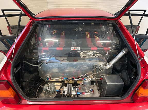 Lancia Delta 25 of 26