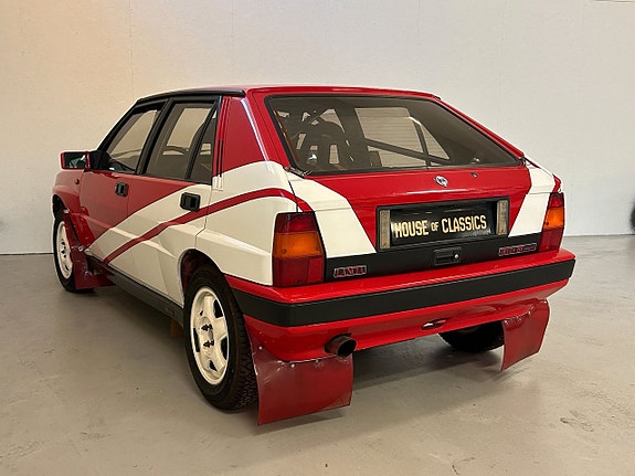 Lancia Delta 10 of 26