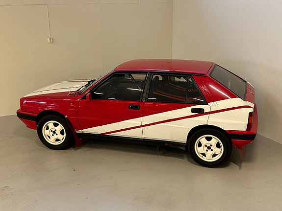 Lancia Delta 7 of 26