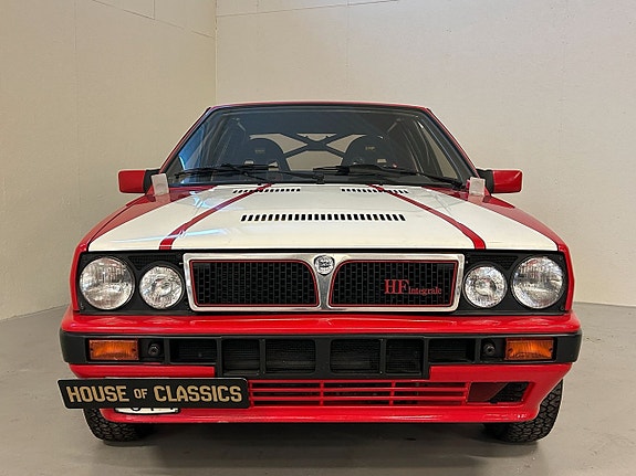 Lancia Delta 2 of 26