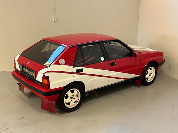 Lancia Delta 11 of 26