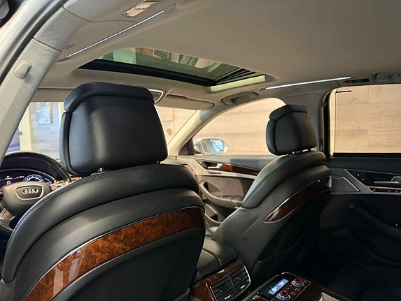 Audi A8 9 of 30
