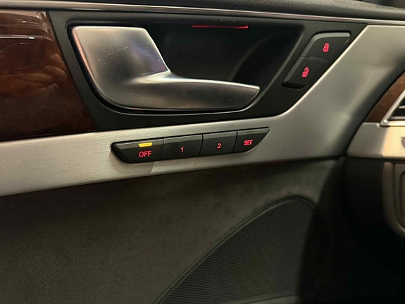 Audi A8 25 of 30