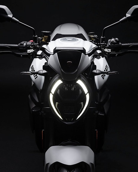 Ducati Monster Plus *Nyhet 5e generationen* /Omgående leverans 2027! 21 of 30