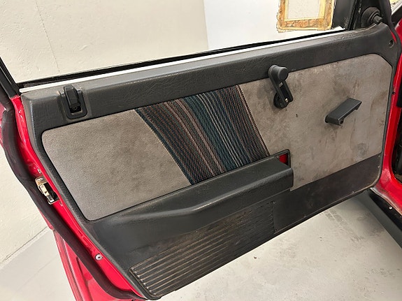 Lancia Delta 21 of 27