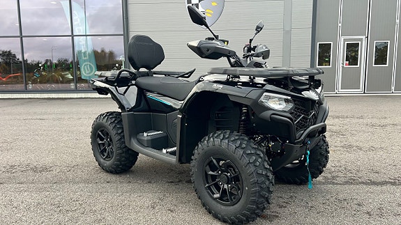 CFMOTO CForce 520L Black 2026 2 of 6