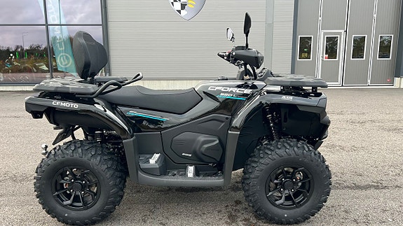 CFMOTO CForce 520L Black 2026 3 of 6