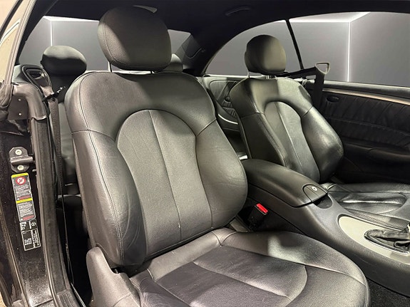 Mercedes-Benz CLK200 7 of 8