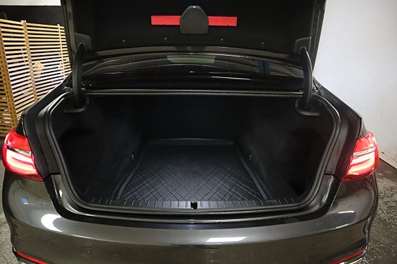 BMW 750Li 14 of 23