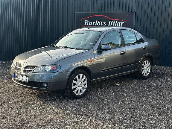 Nissan Almera 2 of 5