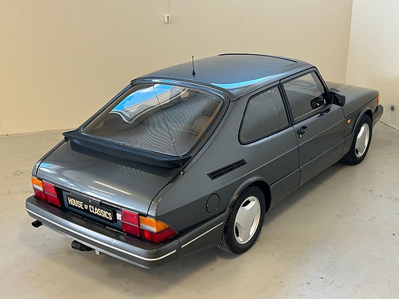 Saab 900 11 of 24