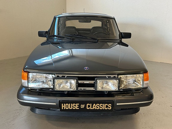 Saab 900 2 of 24