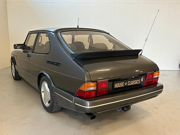 Saab 900 10 of 24