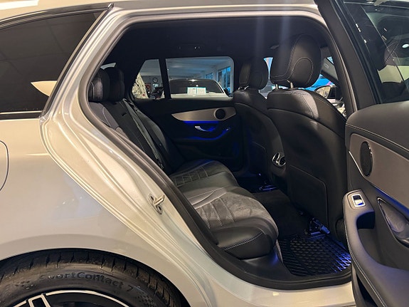 Mercedes-Benz C300 21 of 27