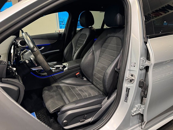 Mercedes-Benz C300 10 of 27