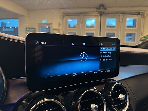 Mercedes-Benz C300 14 of 27