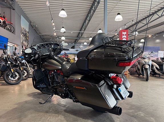 Harley-Davidson FLHTKSE Ultra Limited CVO #DrJekill&Hyde# 4 of 5