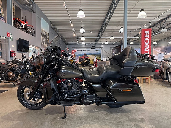 Harley-Davidson FLHTKSE Ultra Limited CVO #DrJekill&Hyde# 5 of 5
