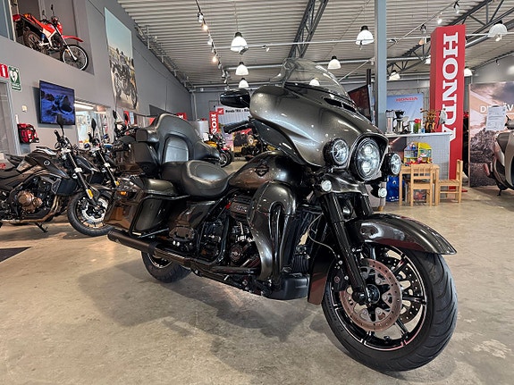 Harley-Davidson FLHTKSE Ultra Limited CVO #DrJekill&Hyde#
