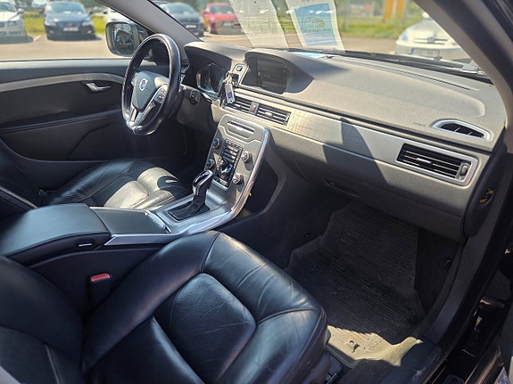 Volvo XC70 5 of 9