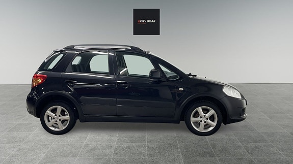Suzuki SX4 4 of 5