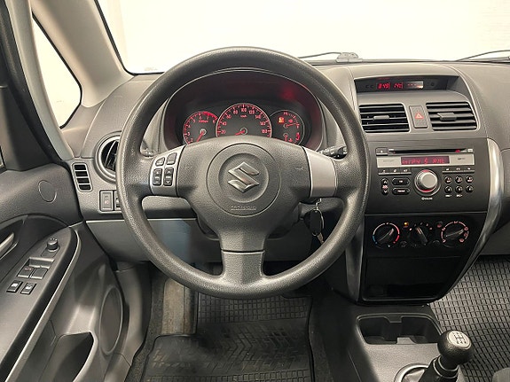 Suzuki SX4 14 of 15